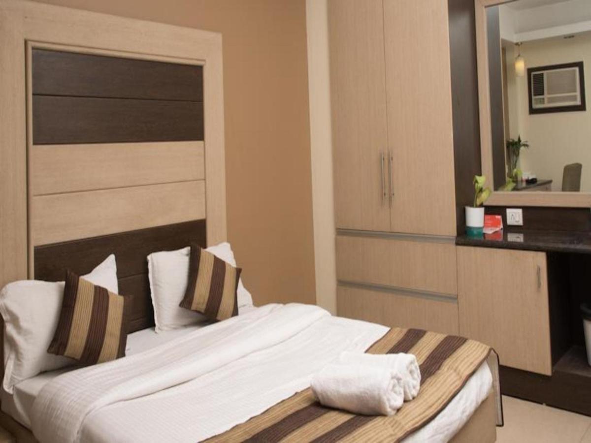 Hotel Pacific Inn Huda City Centre Gurgaon Esterno foto