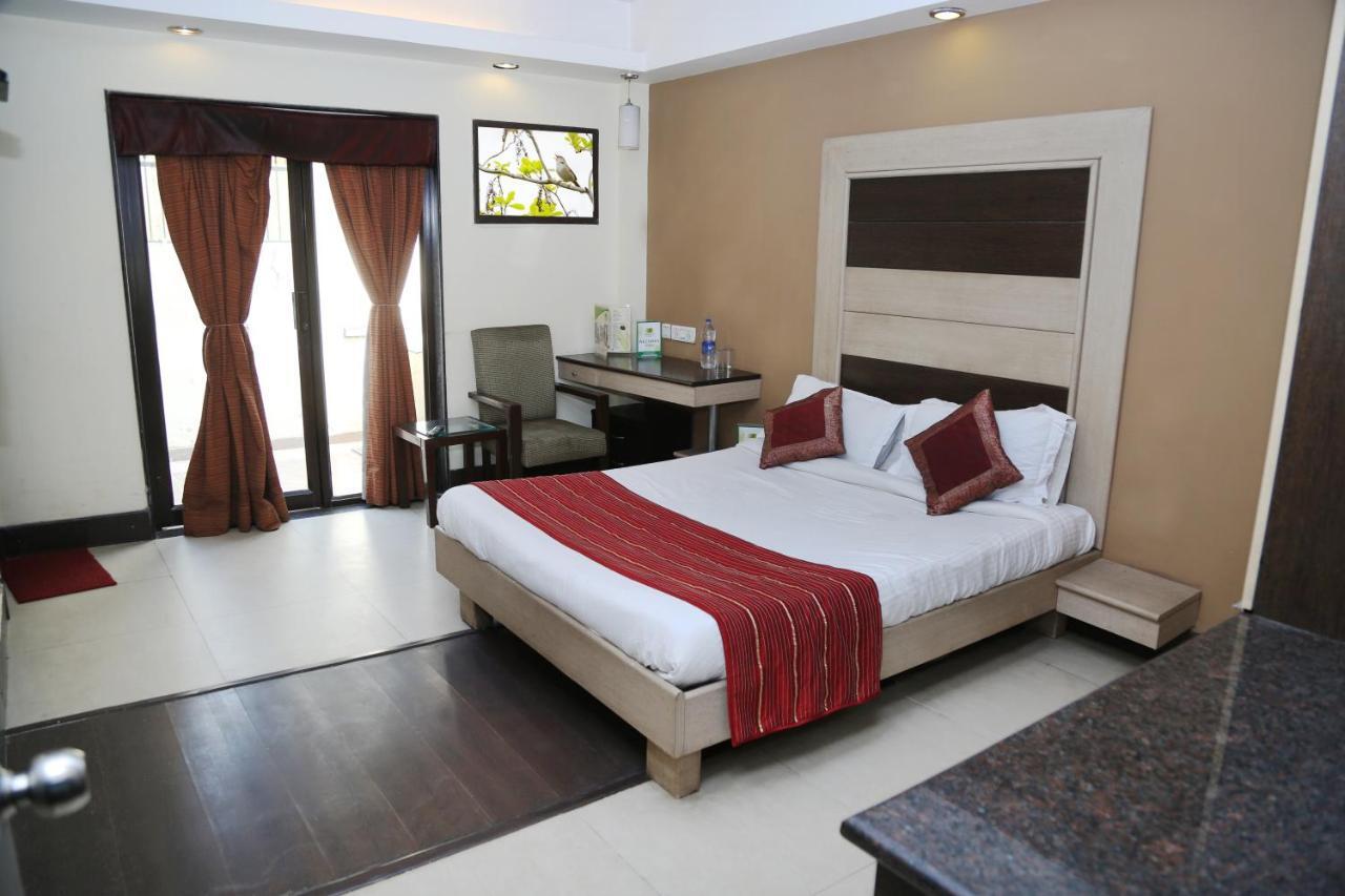 Hotel Pacific Inn Huda City Centre Gurgaon Esterno foto